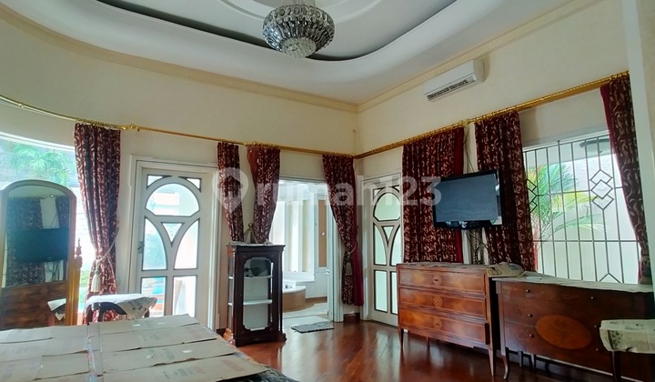 RUMAH MEWAH DG KOLAM RENANG PAPANDAYAN 8