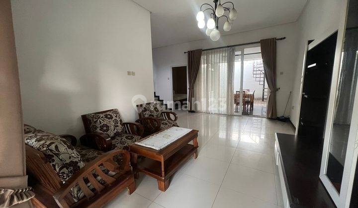 DISEWAKAN RUMAH PERUM GRAHA ESTETIKA TEMBALANG 1