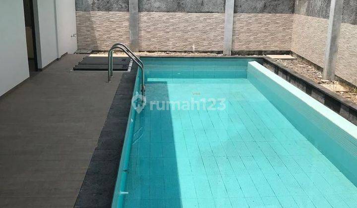 RUMAH MEWAH ADA KOLAM RENANG DI TLAGA BODAS GAJAHMUNGKUR SEMARANG 2