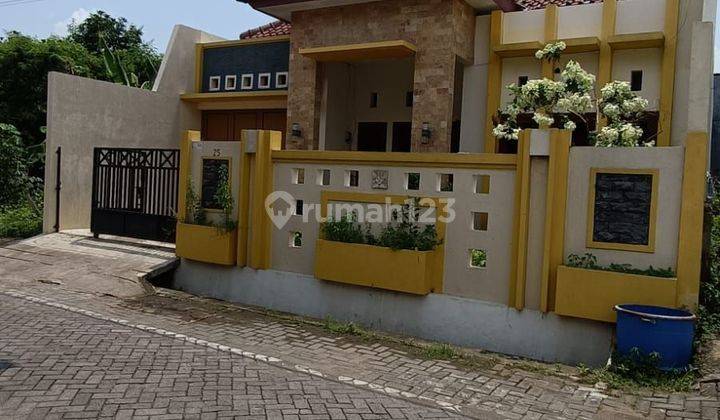 RUMAH MEWAH DEKAT PASAR PEDURUNGAN, JALAN FATMAWATI SEMARANG 2