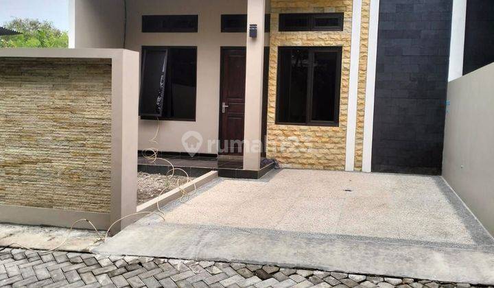 RUMAH BARU MINIMALIS JALAN LEBAR DI TLOGOMULYO PEDURUNGAN 1