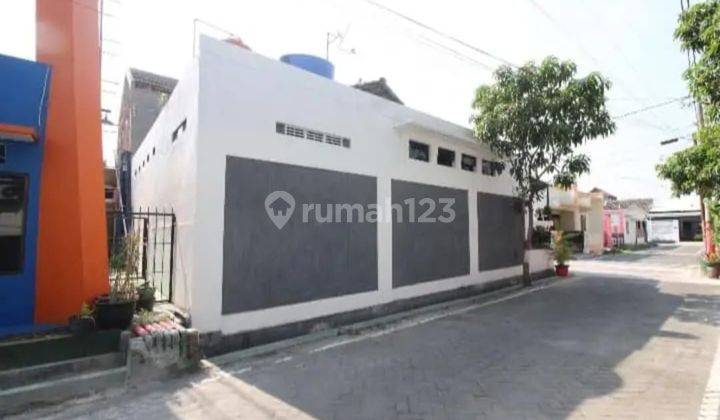 RUMAH BAGUS SIAP HUNI WOLTERMONGINSIDI PEDURUNGAN SEMARANG 2