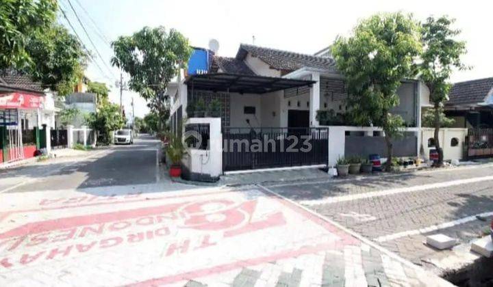 RUMAH BAGUS SIAP HUNI WOLTERMONGINSIDI PEDURUNGAN SEMARANG 1