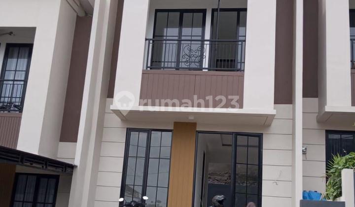 Rumah Mewah Tenang Nyaman di Grand Armina Banyumanik Semarang 1