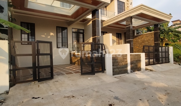 Rumah Baru Semarang Kota Dan Kolam Renang  2