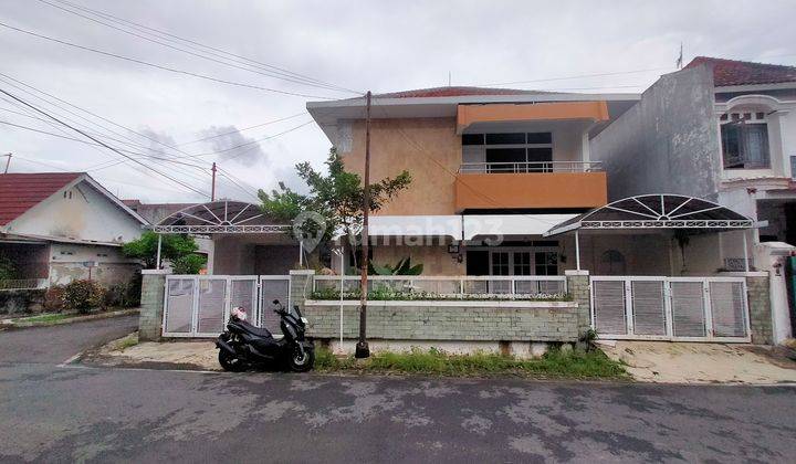 Disewakan Rumah Besar Jalan Lebar Peterongan Semarang 1