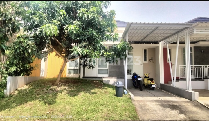 Rent a Furnished House at Foreshill BSB Semarang 1