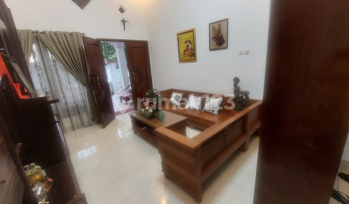 Luxury House on Wide Street Borobudur West Semarang 2