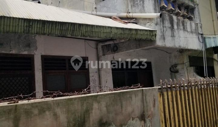 Rumah Butuh Renovasi Total Unfurnished SHM Tamansari, Jakarta Barat 1