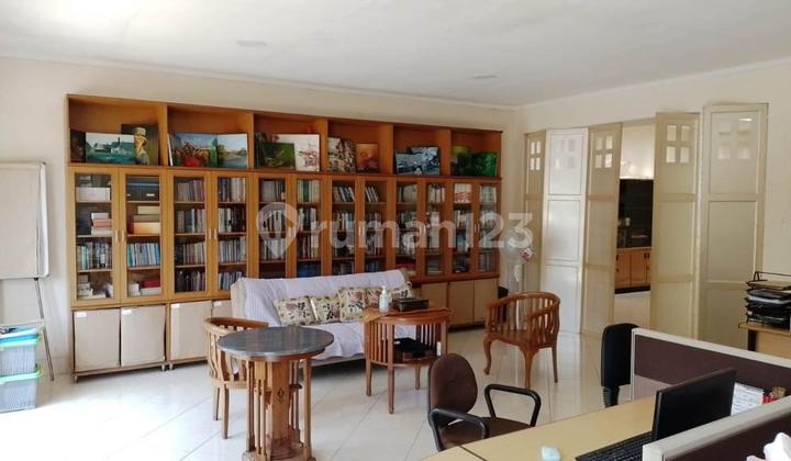 Rumah Bagus Semi Furnished SHM Samanhudi, Jakarta Pusat 2