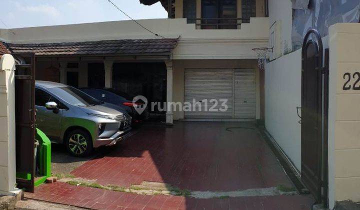 Rumah Bagus Semi Furnished SHM di Srengseng, Jakarta Barat 1