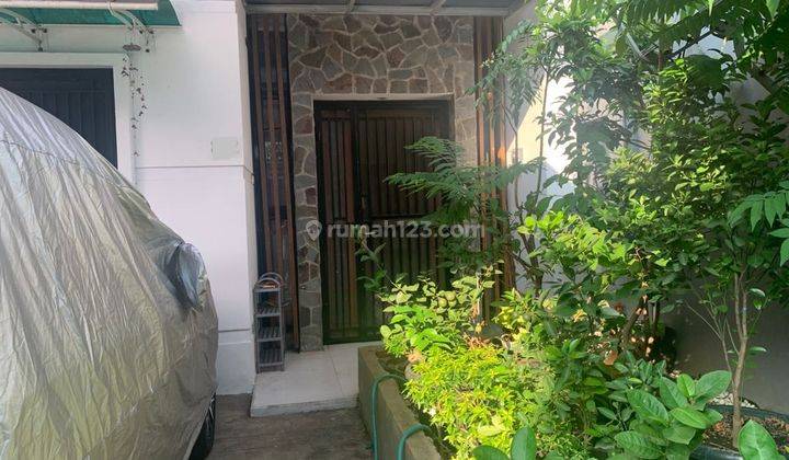 Rumah 3 Lantai Bagus Furnished SHM di Gunung Sahari, Jakarta Pusat 1