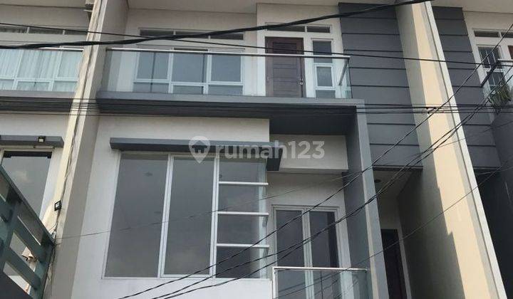 Rumah 4 Lantai Baru Unfurnished SHM di Sunter, Jakarta Utara 1