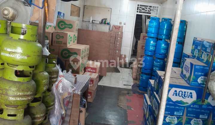 Rumah Butuh Minim Renovasi Unfurnished SHM Kemayoran, Jakarta Pusat (toko) 2