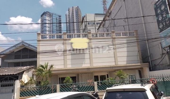 Rumah Bagus Semi Furnished SHM Samanhudi, Jakarta Pusat 1