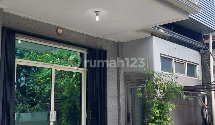 Perkantoran Bagus 892 m2 HGB Gunung Sahari, Jakarta Pusat