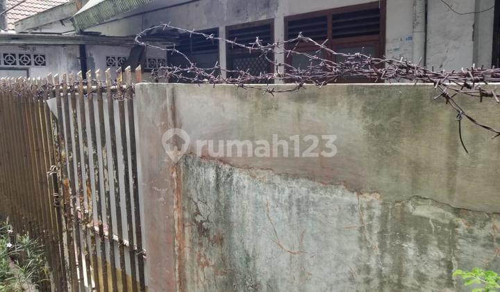 Rumah Butuh Renovasi Total Unfurnished SHM Tamansari, Jakarta Barat 2