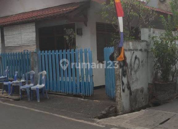 Rumah Bagus Unfurnished SHM di Duri Pulo, Jakarta Barat 1