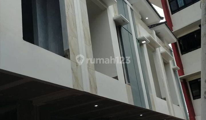 Dijual Murah Rumah.2 lantai di Sumur Batu Kemayoran 7