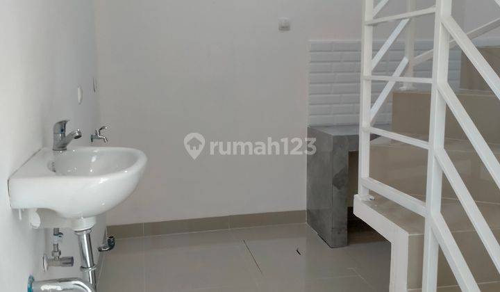 Dijual Murah Rumah.2 lantai di Sumur Batu Kemayoran 8
