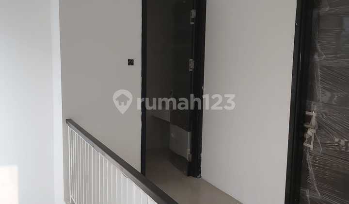 Rumah Baru Citra 8 Dijual Cepat 2