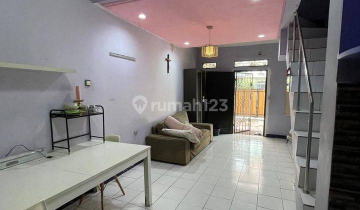 Rumah 2 lantai di Citra 2 ext dijual murah 1