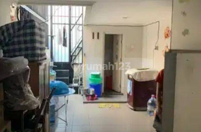 Rumah 3 lantai di Permata Buana dijual cepat 1