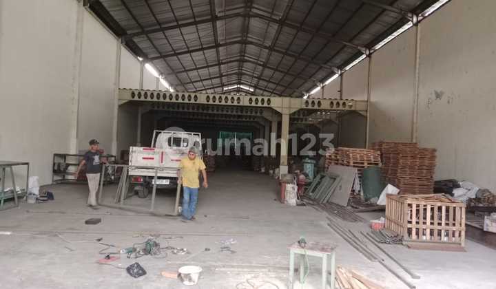 Warehouse in Pergudangan 99 For Rent Fast Warehouse in Pergudangan 99 For Rent Fast