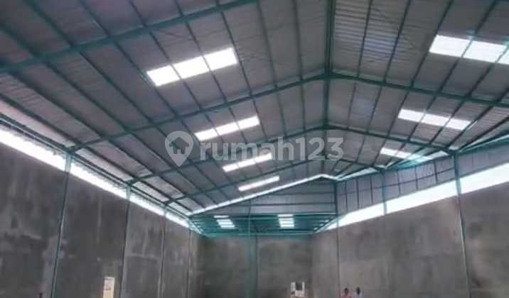 New Warehouse in Rawa Buaya for Rent at an Affordable Price
