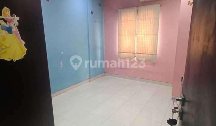 Rumah Taman Palem Lestari Disewakan Murah