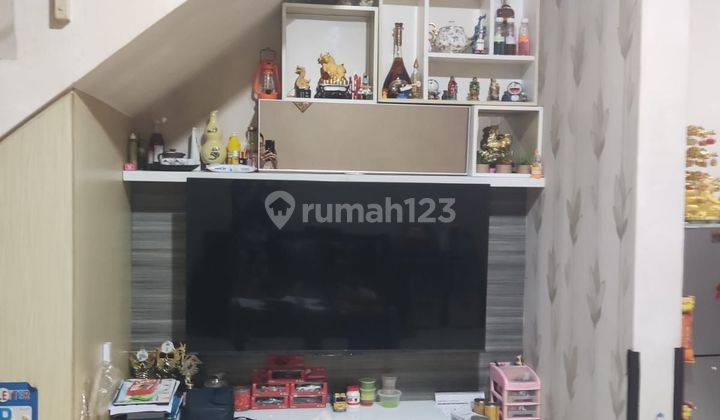 Rumah 2 Lantai Duta Garden Dijual Murah Dan Cepat 2