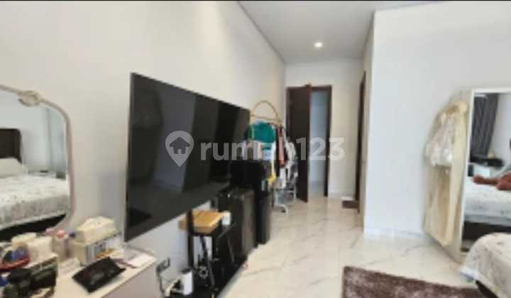 DKI Kav Land House in Meruya For Sale, Cheap and Quick Selling 2