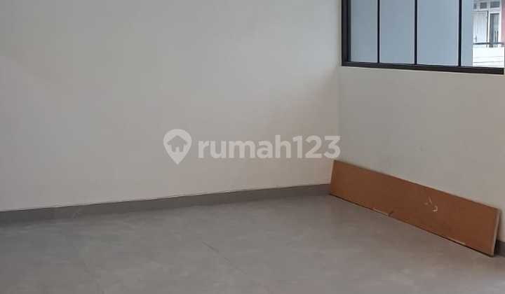 Rumah Brand New Taman Palem Lestari Dijual Murah 2