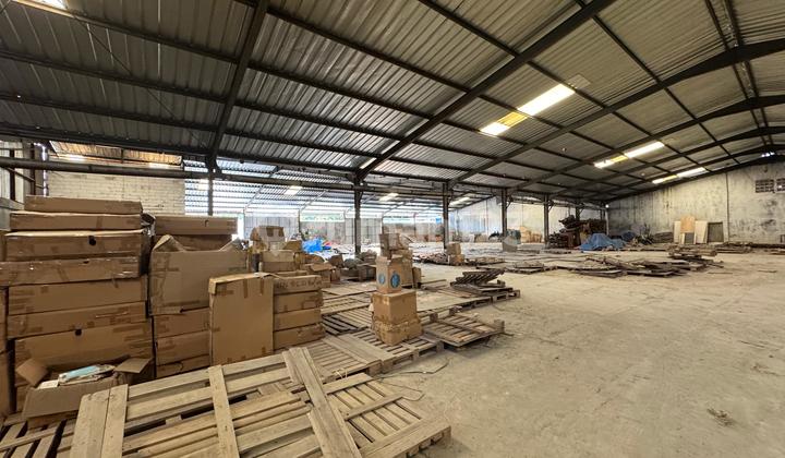 Kapuk Poultry Warehouse For Rent Quickly