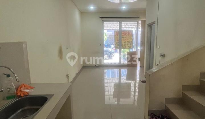 For Rent Palm Blossom House