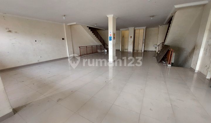 Ruko Gandeng 3 Mutiara Taman Palem Disewakan Murah