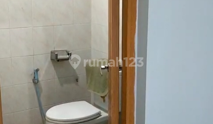 Rumah Taman Palem Lestari Disewakan Murah 2