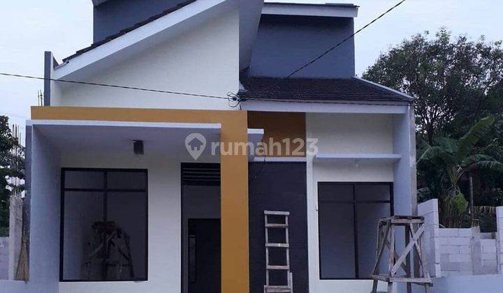 Rumah Asri Di The Royal Galaxy Residence Dekat Dengan Tol 1