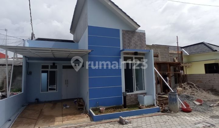 Rumah Asri Di The Royal Galaxy Residence Dekat Dengan Tol 6