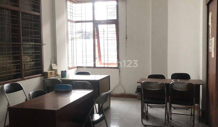 Dijual Rumah Untuk Usaha 256 m SHM Otista Strategis  5