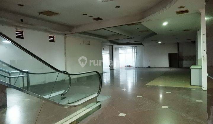 Dijual Ruang Usaha 2056 m SHM Bagus Kantor Otista Nego 4