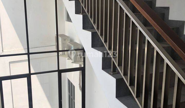 Ruang usaha di Babakanciparay, Bandung 700 M SHM Harga Nego 2