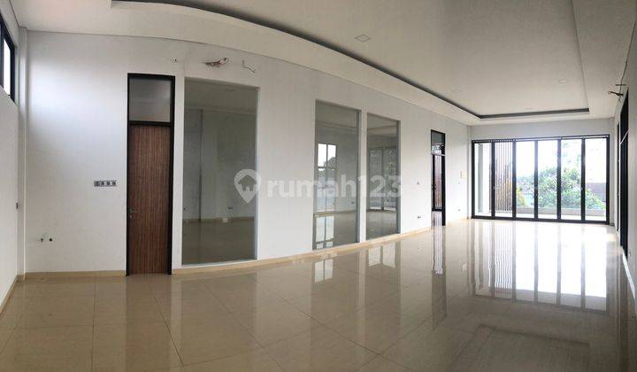 Ruang usaha di Babakanciparay, Bandung 700 M SHM Harga Nego 4