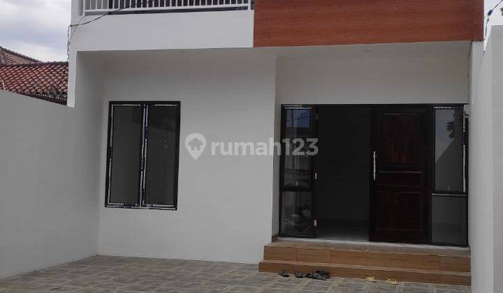 Rumah di komplek selangkah ke toll dan LRT Jatibening