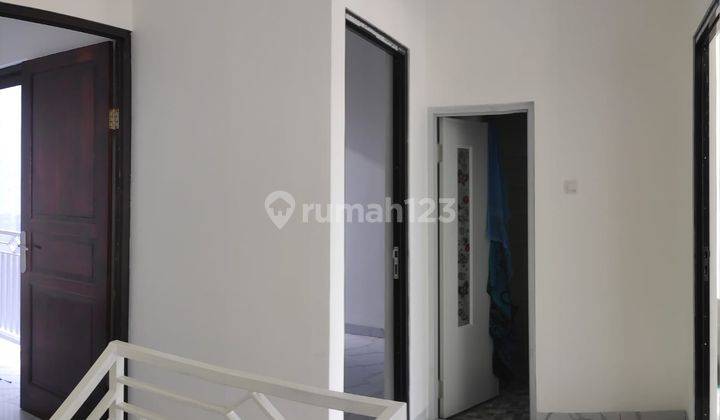 Rumah di komplek selangkah ke toll dan LRT Jatibening