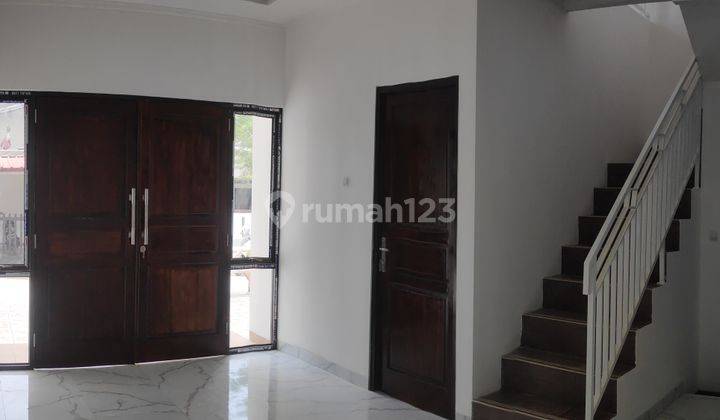 Rumah baru siap huni di komplek tidak banjir dekat LRT jatibening 4