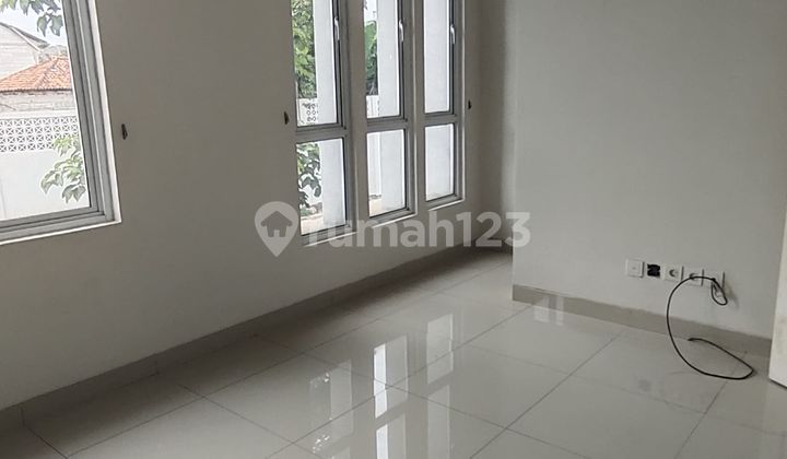 Rumah L7, di cluster Bohemia, Gading Serpong dijual murah, harga BU 2