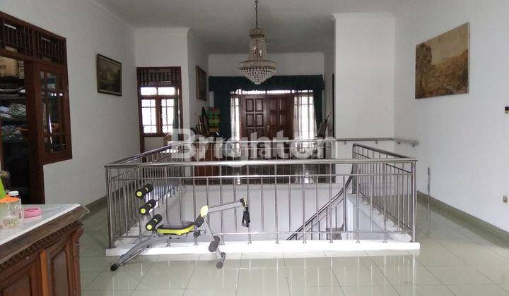 RUMAH PESANGGRAHAN KEBON JERUK JAKARTA BARAT SIAP HUNI 2 LANTAI 1