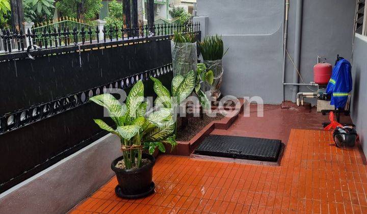 RUMAH TOMANG, SANGAT TERAWAT. BEBAS BANJIR, JAKARTA BARAT 2