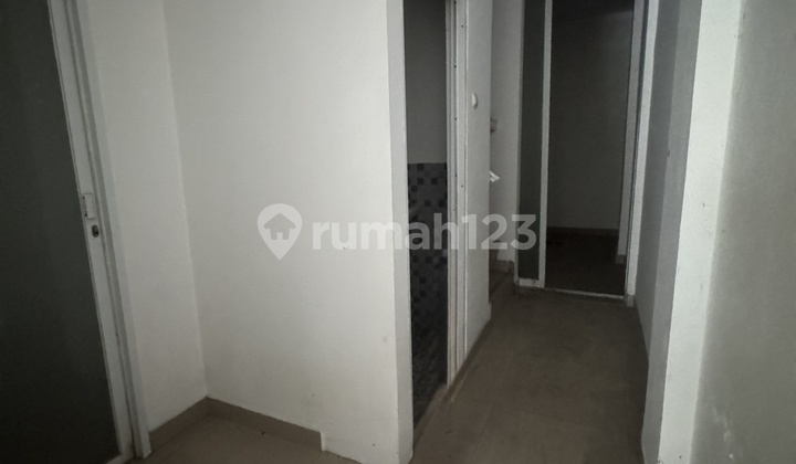 Daan Mogot Baru Shophouse. Business Area. Flood-Free Strategic Location 2